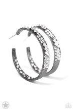 Load image into Gallery viewer, Paparazzi GLITZY By Association - Gunmetal