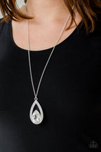 Load image into Gallery viewer, Paparazzi Accessories - Notorious Noble - White