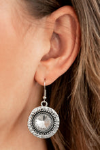 Load image into Gallery viewer, Paparazzi Accessories - Global Glamour - White