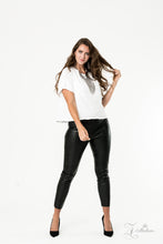 Load image into Gallery viewer, Paparazzi Accessories - Defiant - Zi Collection 2020