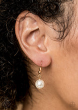 Load image into Gallery viewer, Paparazzi Accessories - Pearly Prosperity - Gold