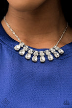 Load image into Gallery viewer, Paparazzi Accessories - Fiercely 5th Avenue - Complete Trend Blend