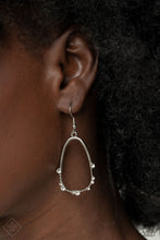 Load image into Gallery viewer, Paparazzi Accessories - Glimpses of Malibu - Complete Trend Blend