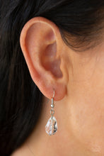 Load image into Gallery viewer, Paparazzi Accessories - Beach Buzz - White