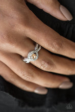 Load image into Gallery viewer, Paparazzi GLAM Of Thrones - Brown

