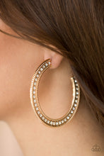 Load image into Gallery viewer, Paparazzi HAUTE Mama - Gold
