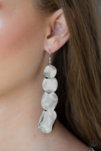Load image into Gallery viewer, Paparazzi Modern Mecca - Silver
