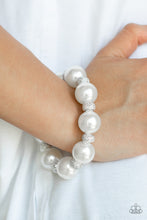 Load image into Gallery viewer, Paparazzi Accessories - Extra Elegant - White
