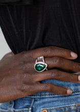 Load image into Gallery viewer, Paparazzi BLINGing Down The House - Green
