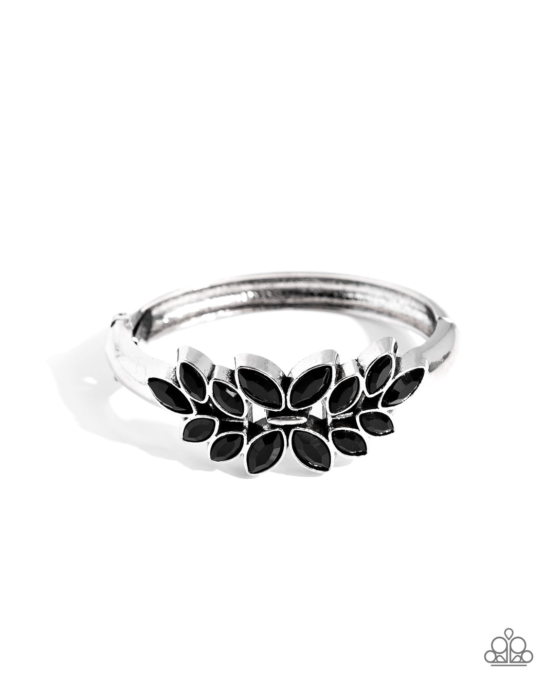 Paparazzi Accessories - Glamorously Garnished - Black