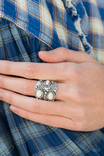 Load image into Gallery viewer, Paparazzi Simply Santa Fe - Complete Trend Blend - January 2021
