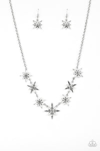 Paparazzi Accessories - Decked Out In Daisies - Silver