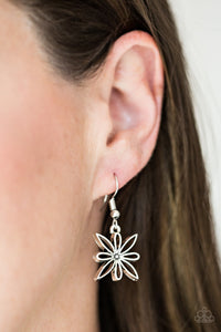 Paparazzi Accessories - Decked Out In Daisies - Silver