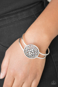 Paparazzi Accessories - Mandala Majesty - Silver