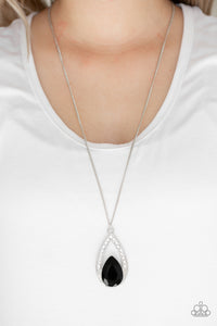 Paparazzi Accessories - Notorious Noble - Black