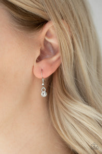 Paparazzi Accessories - Notorious Noble - Black