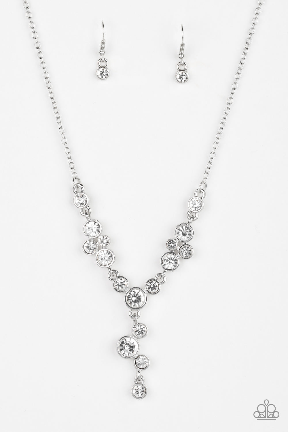 Paparazzi Accessories - Five-Star Starlet - White