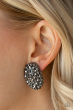 Load image into Gallery viewer, Paparazzi Accessories - Daring Dazzle - Black
