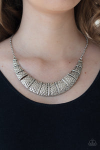 Paparazzi Accessories - Metallic Mechanics - Silver