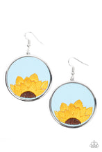 Load image into Gallery viewer, Paparazzi Accessories - Sun-Kissed Sunflowers - Blue
