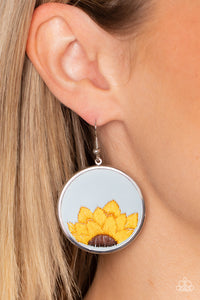 Paparazzi Accessories - Sun-Kissed Sunflowers - Blue