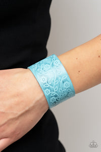 Paparazzi Accessories - Rosy Wrap Up - Blue