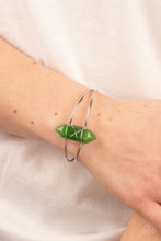 Load image into Gallery viewer, Paparazzi Accessories - Terra Transcendence - Green
