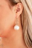 Load image into Gallery viewer, Paparazzi-Accessories-Wall Street Welcome Party - White
