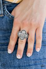 Paparazzi-Accessories-Your Royal Rogue-ness