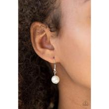 Paparazzi Accessories - SoHo Sweetheart - White